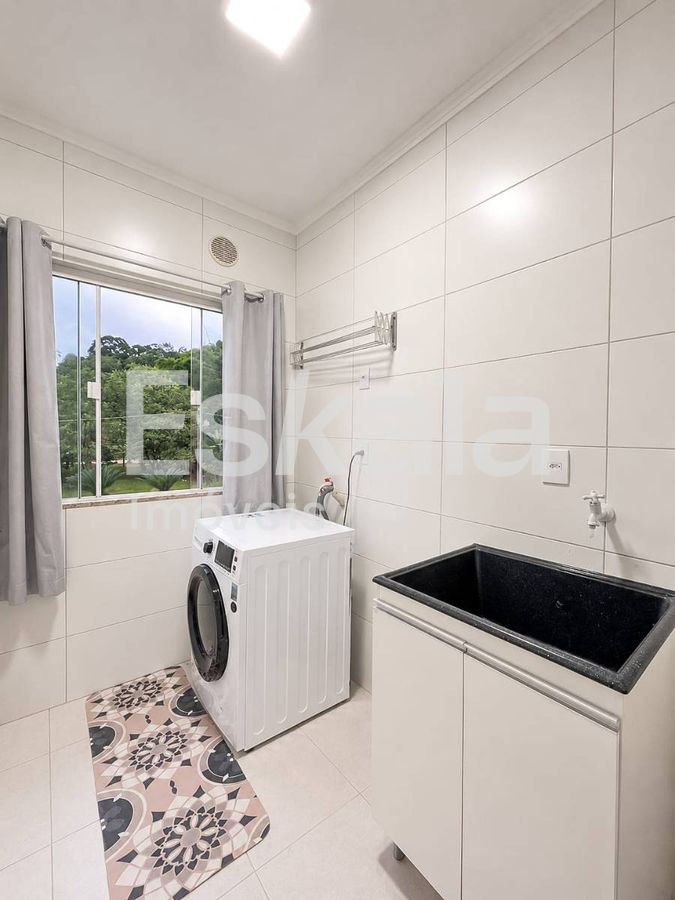 Apartamento Mobiliado com 01 Suíte + 01 Quarto Jaraguá Esquerdo - Jaraguá do Sul