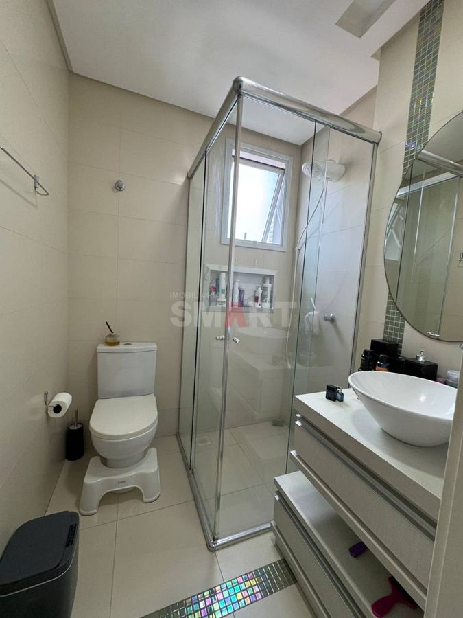 Apartamento com 1 Suíte e 1 Quarto no Bairro Jaraguá Esquerdo