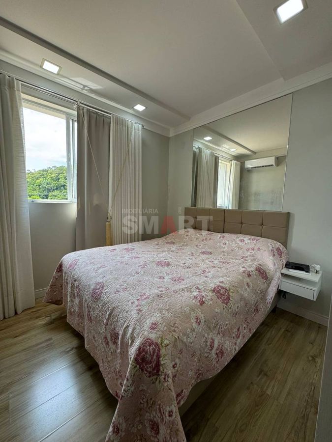 Apartamento com 1 Suíte e 1 Quarto no Bairro Jaraguá Esquerdo