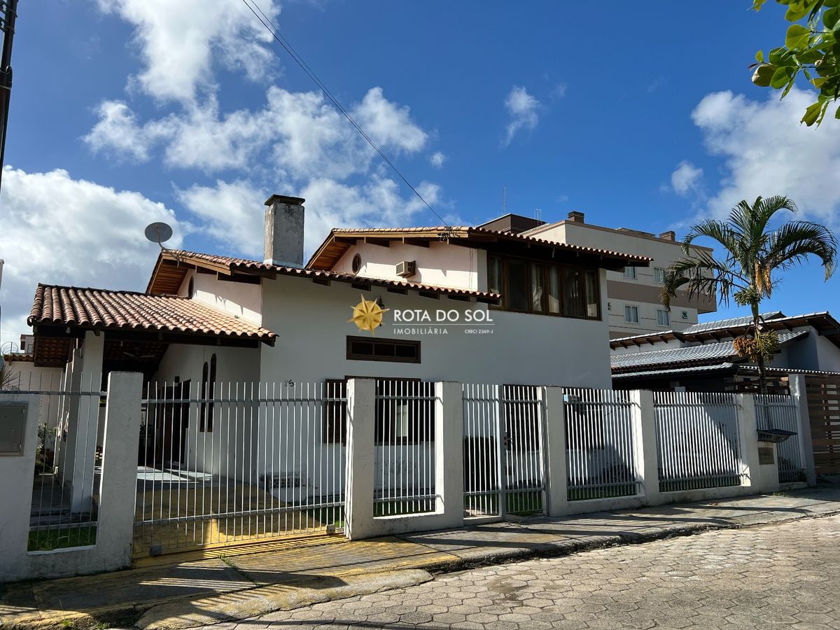 Casa de praia à venda Praia Centro de Bombinhas SC