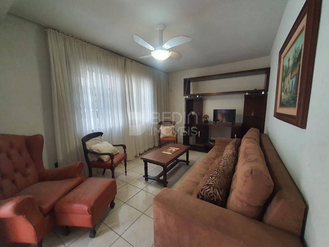 Casa de 3 quartos, 90m² no bairro Centro, em Balneário Camboriú | Eu Corretor