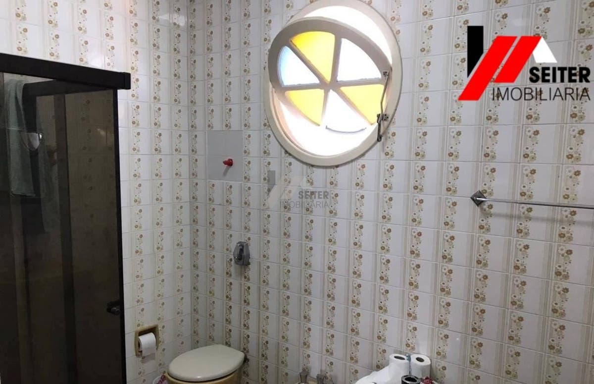 Casa a venda de 4 dormitórios no Centro de Florianópolis
