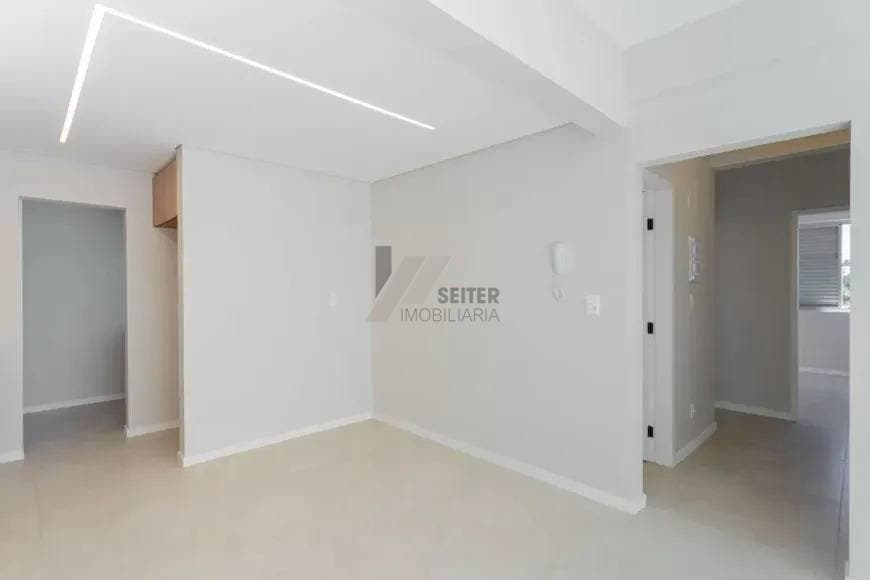 Apartamento com 3 quartos, Centro - Florianópolis