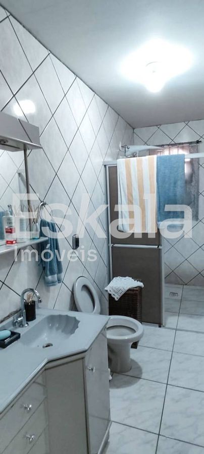 Casa Residencial Com 03 Dormitórios, Localizada no Bairro Vila Lalau, Jaragua do Sul
