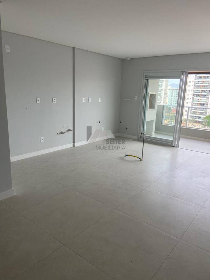 Apartamento de 3 dormitorios suite novo venda Barreiros São Jose - foto 29