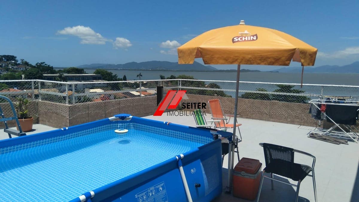 Casa a venda com 270 m² José Mendes Florianopolis