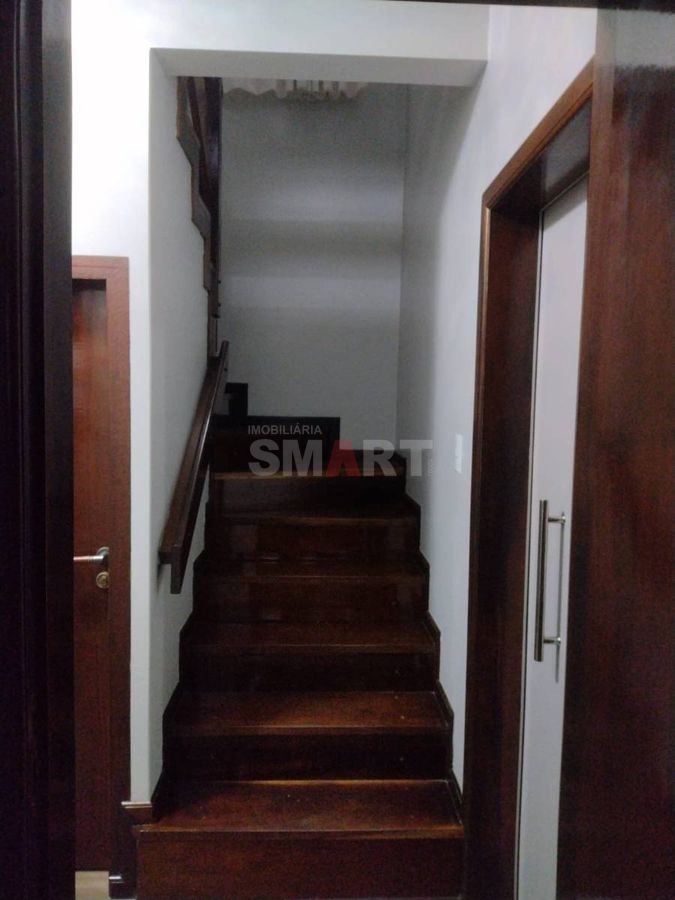 Casa com 3 Quartos Sendo 1 Suite no Bairro Estrada Nova