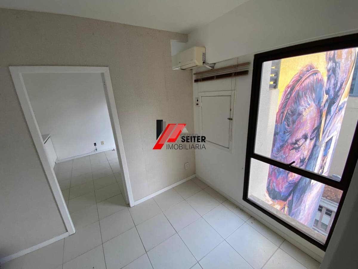 Sala comercial a venda no Centro de Florianópolis