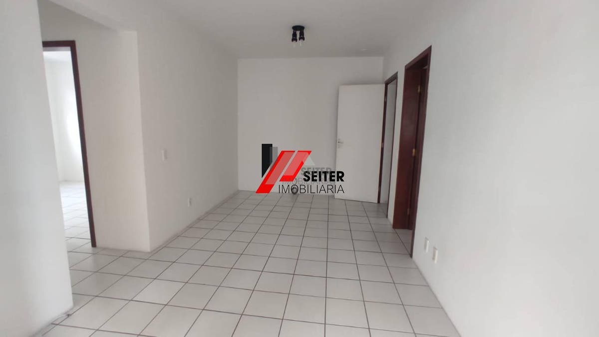 Apartamento 2 suites para aluguel no centro proximo Hercilio Luz