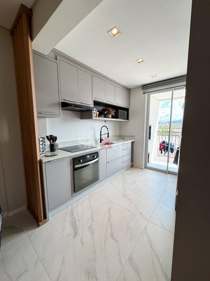 Apartamento Semimobiliado com 1 Suíte e 1 Quarto no Bairro Nova Brasília