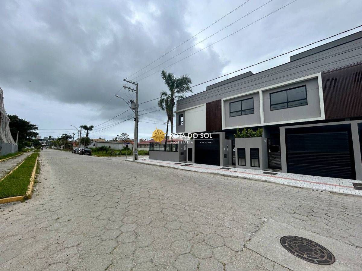 Reserva do Arvoredo Sobrado 2 suítes Praia Canto Grande Bombinhas SC — foto 3