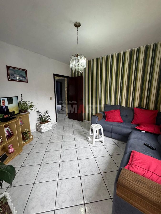 Casa com 3 Quartos no Bairro Rau