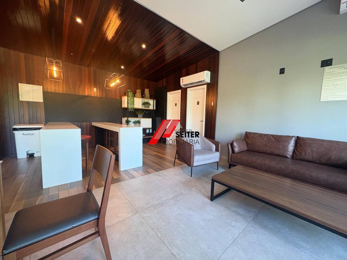 Apartamento a venda com suite no Campeche