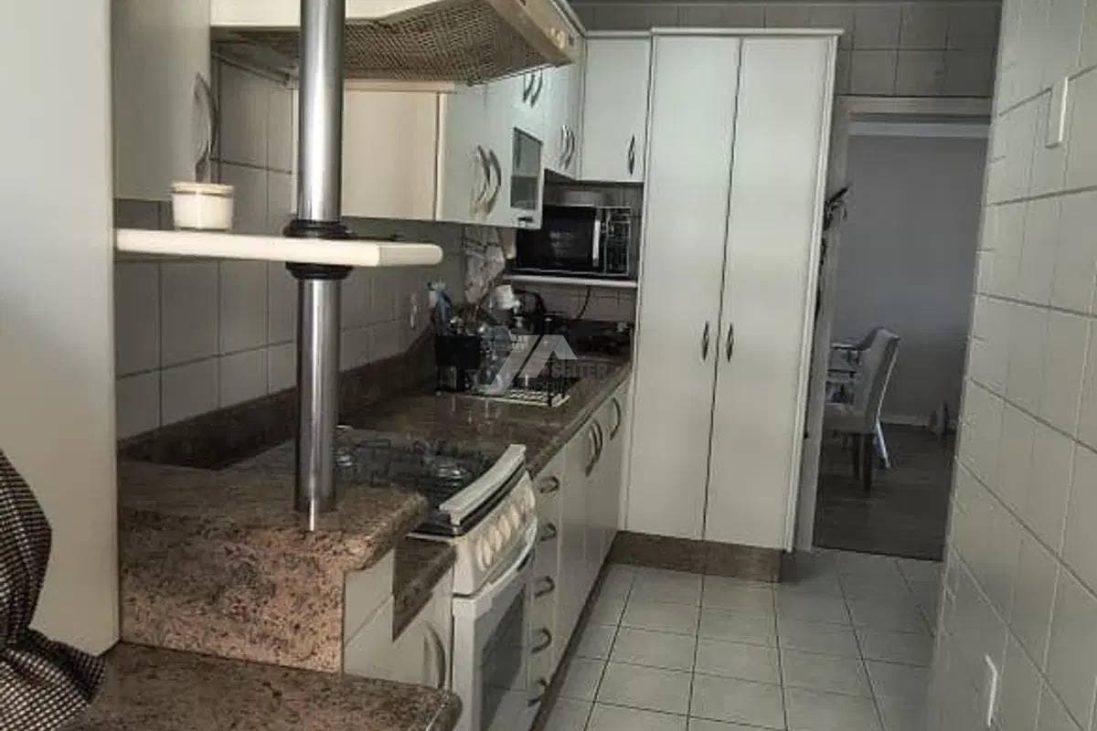 Apartamento com 3 quartos, Itacorubi - Florianópolis