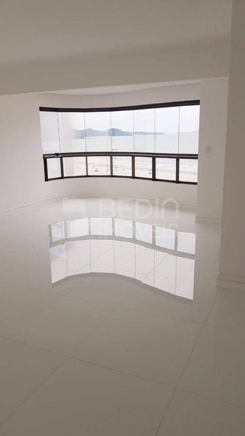 Apartamento de 3 quartos, 110m² no bairro Centro, em Balneário Camboriú | Eu Corretor