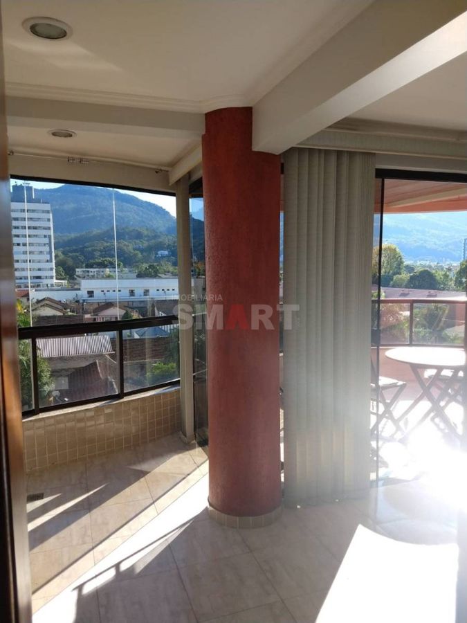 Apartamento 1 Suíte + 2 no Centro