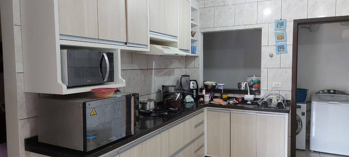 Pousada com 1 Sobrado + 3 Apt + 1 Casa - Itapema do Norte