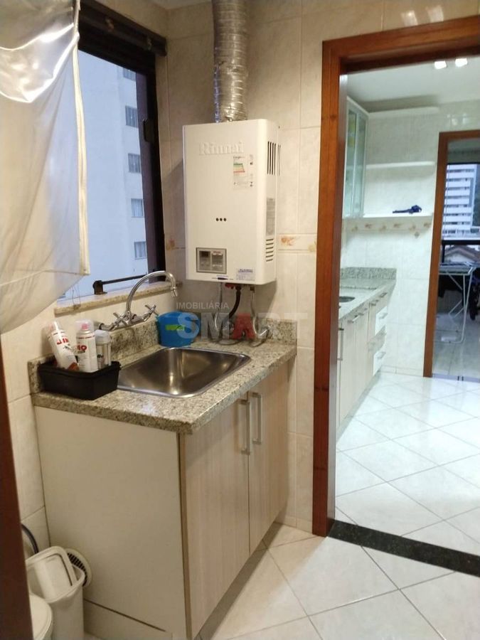 Apartamento 1 Suíte + 2 no Centro