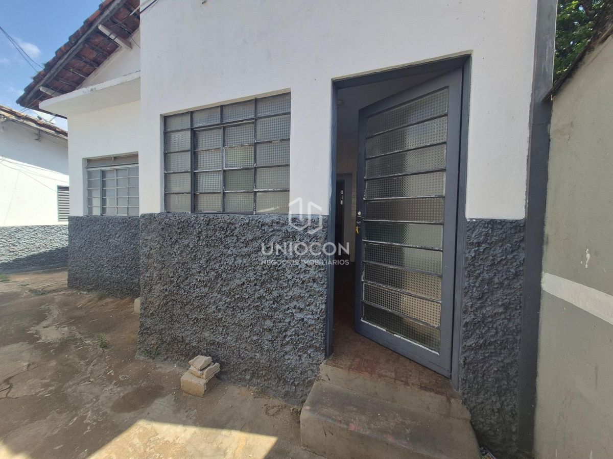 Casa, 1 quarto, 48 m² - Foto 1