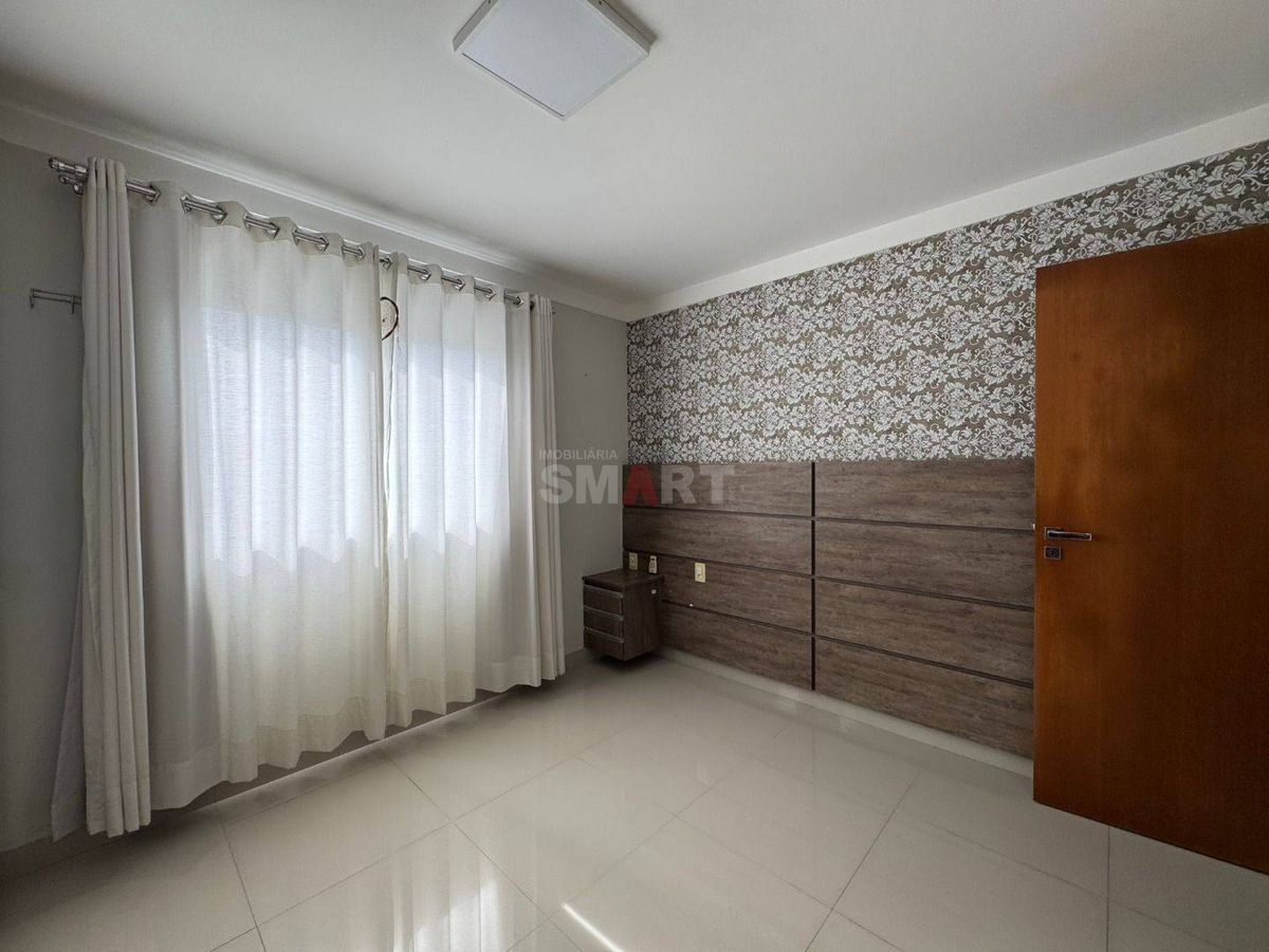 Apartamento com 1 Suíte +1 Quarto Mobiliado no Centro