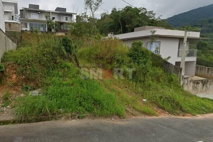 Terreno no Bairro Amizade com 378m²