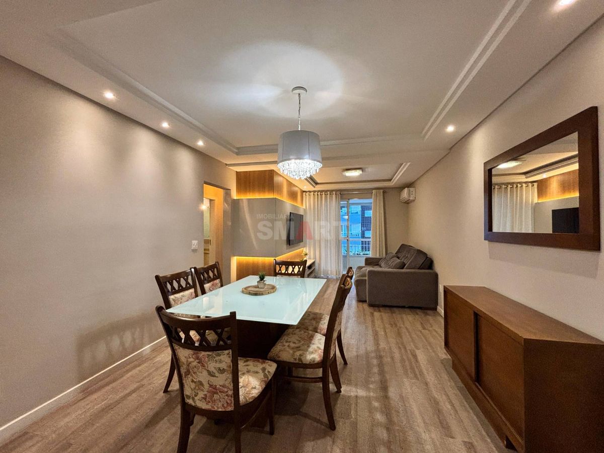 Apartamento 3 quartos (1 suíte) semimobiliado no Czerniewicz