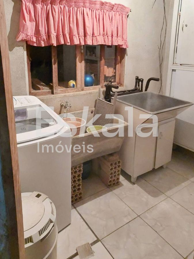Casa Com 02 Quartos e 360m² De Área De Terreno Chico de Paulo - Jaraguá do Sul