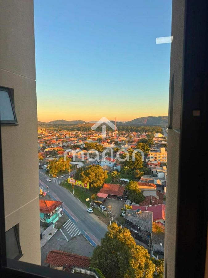 Apartamento para locação a 100m da praia com 3 quartos, Armação - Penha