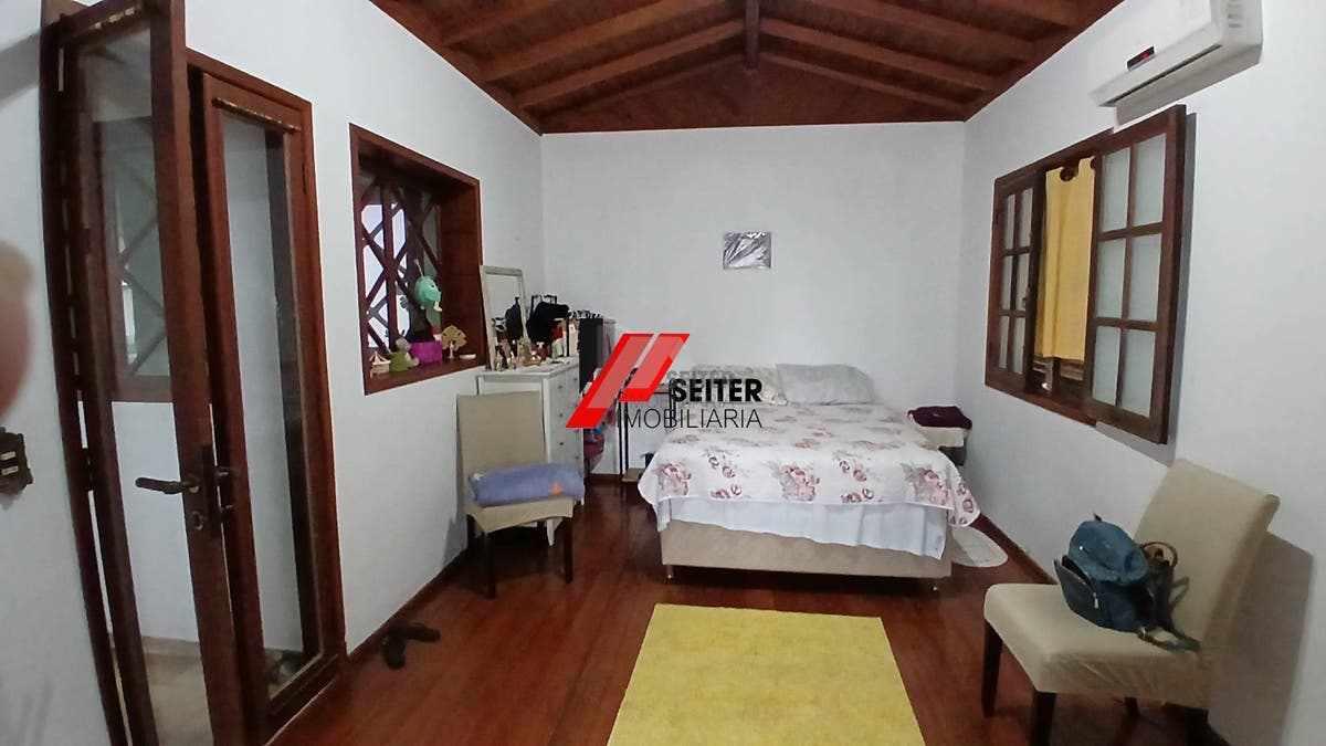 Casa a alugar na agronomica
