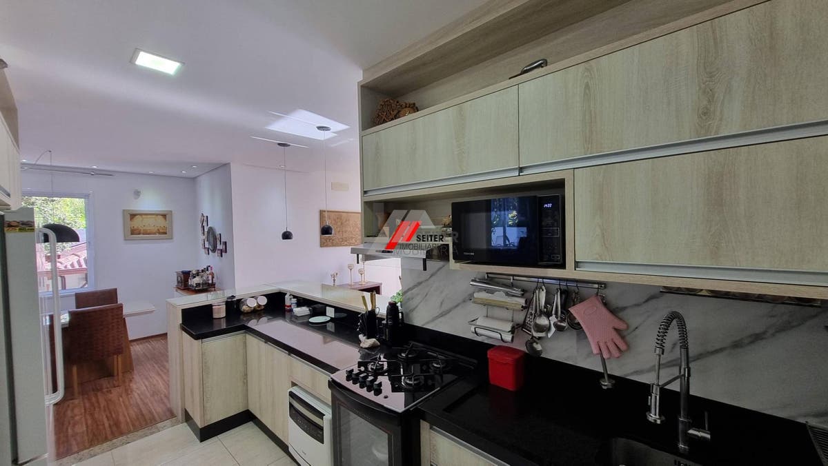 Casa de 3 suites a venda Lagoa da Conceiçao Florianopolis com 352 metros de area util