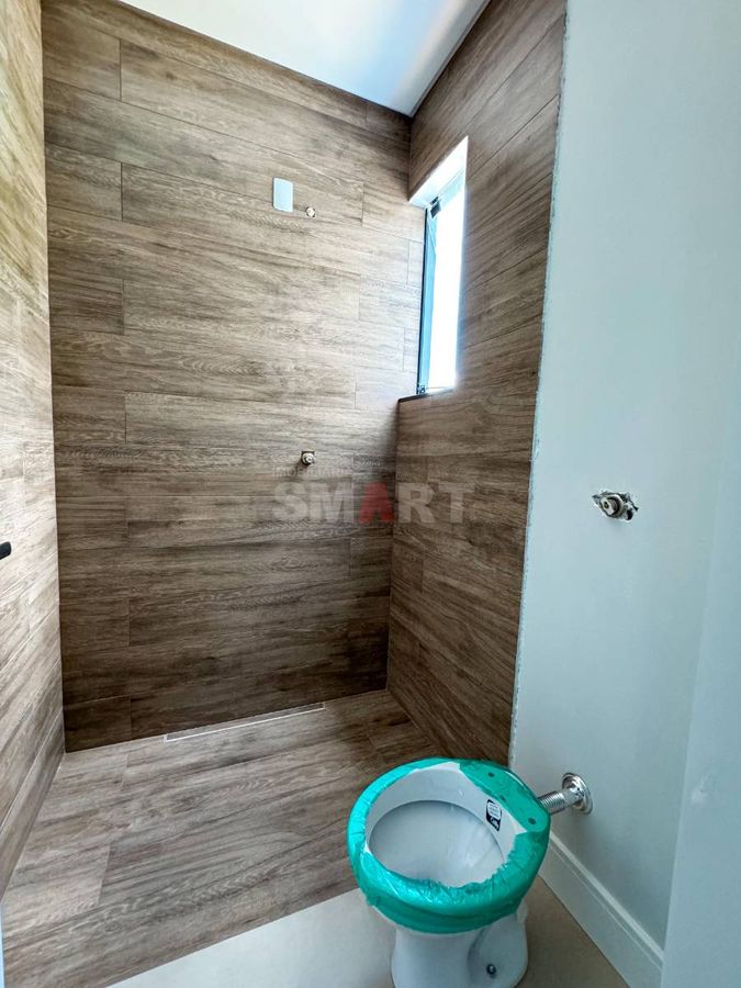 Geminado Duplex com Suíte + 2 Demi-suítes Rau