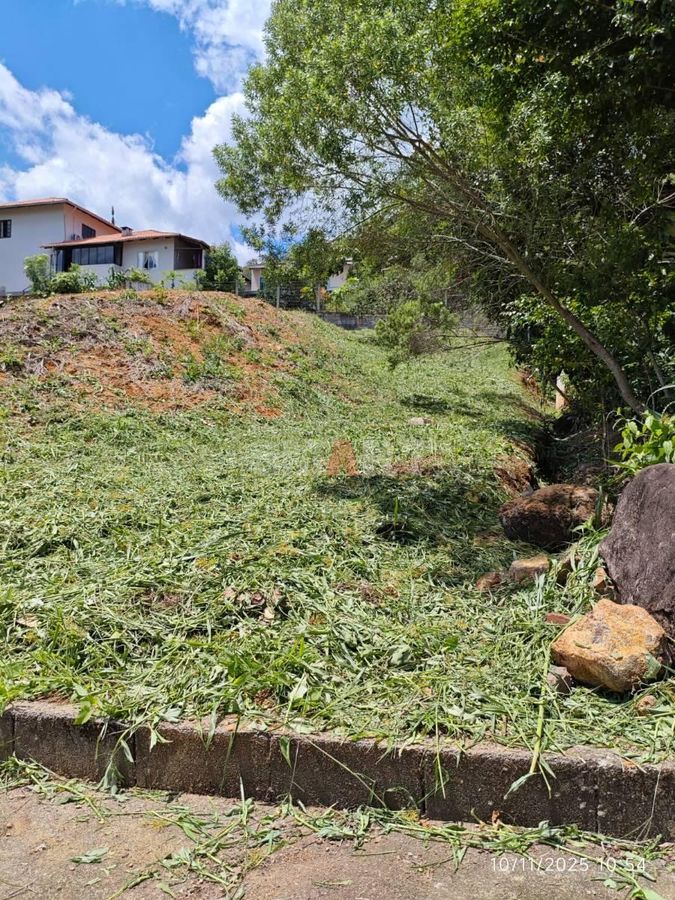 Terreno com 378m² à Venda na Barra do Rio Molha