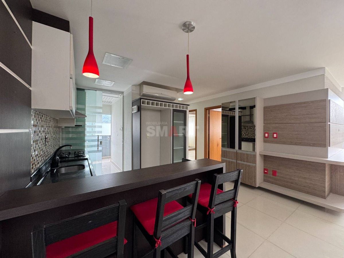 Apartamento com 1 Suíte +1 Quarto Mobiliado no Centro