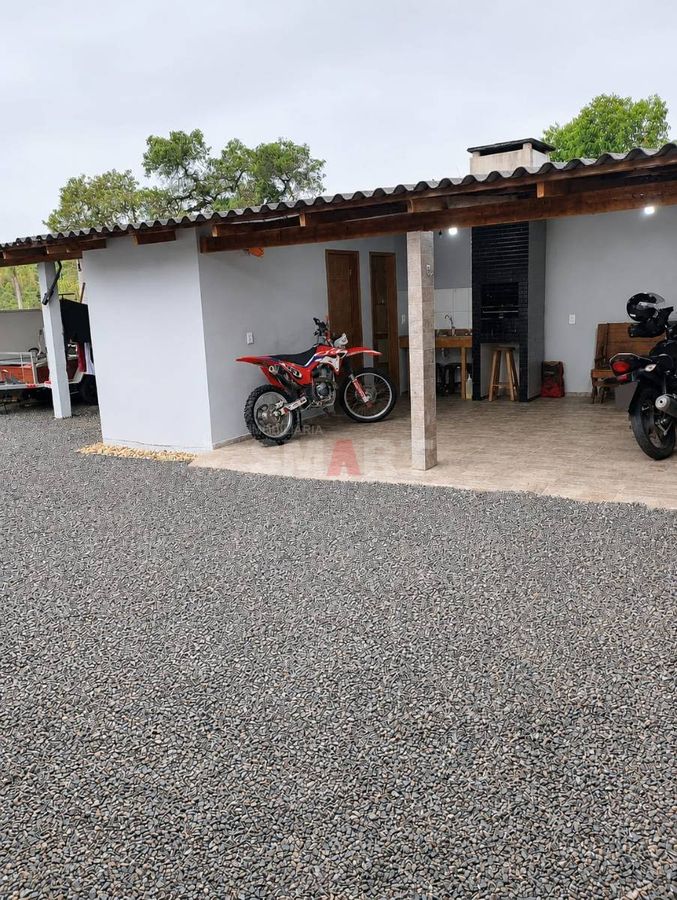 Casa à Venda em 3 Rios do Sul com 3 Quartos