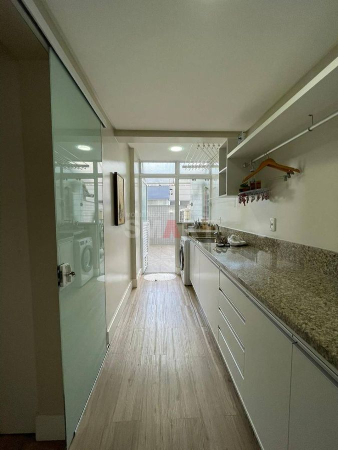 Apartamento com Terraço no Centro
