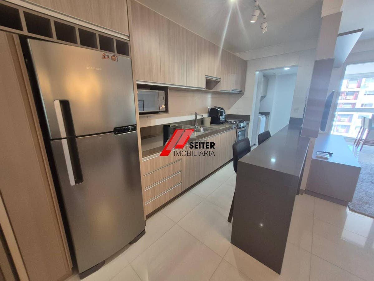 Apartamento de 2 quartos para alugar na Agronômica florianópolis