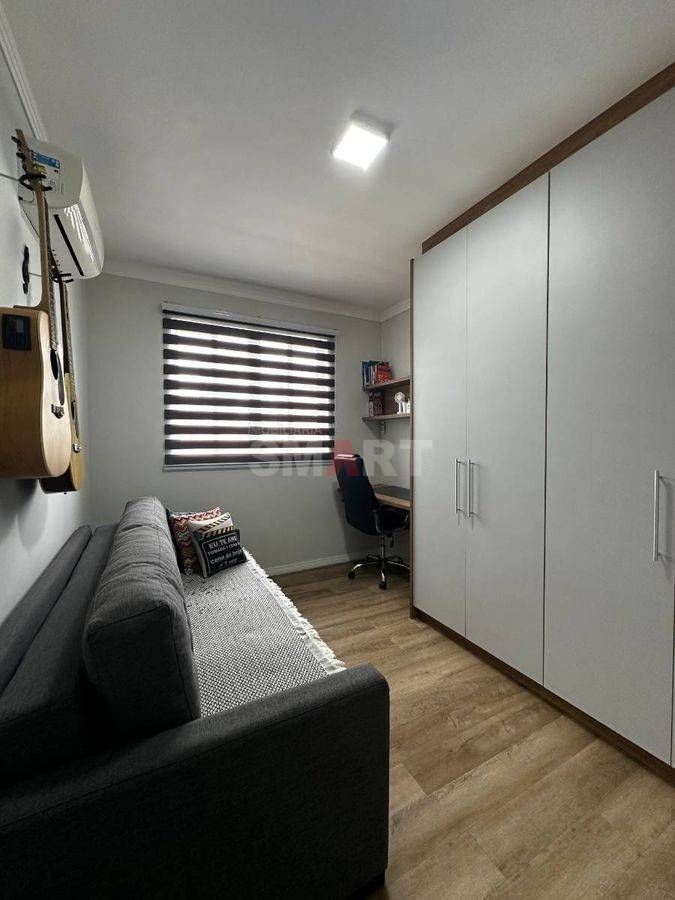Apartamento semi-mobiliado com 1 suíte + 1 quarto com elevador