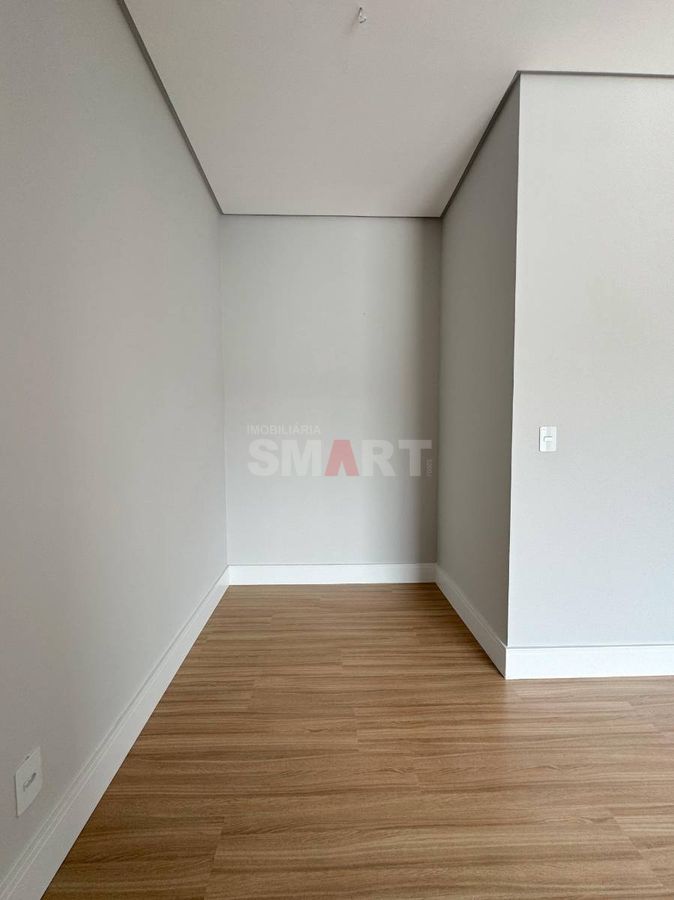 Geminado Duplex com Suíte + 2 Demi-suítes Rau