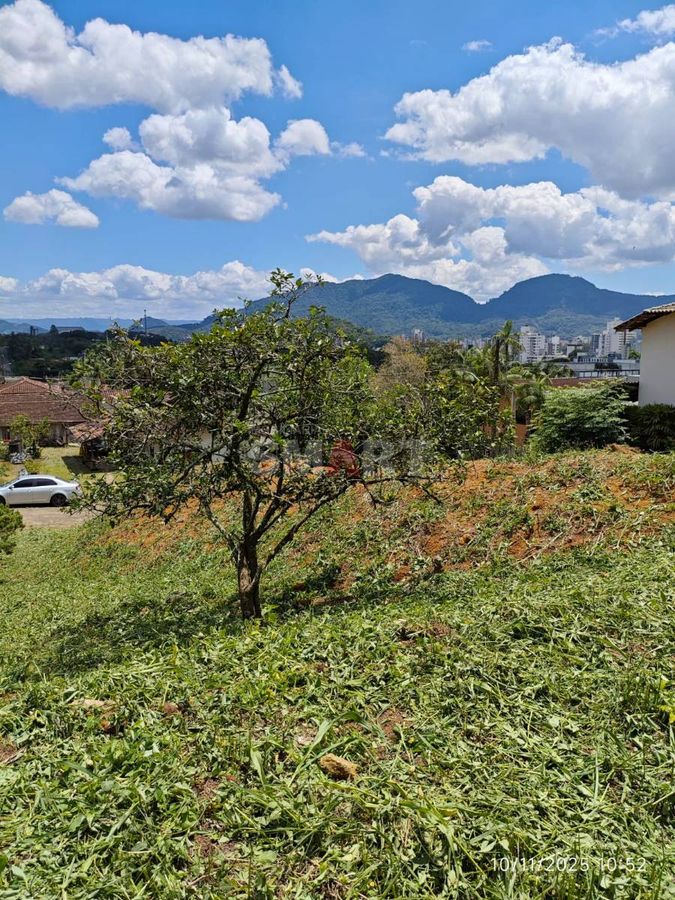 Terreno com 378m² à Venda na Barra do Rio Molha
