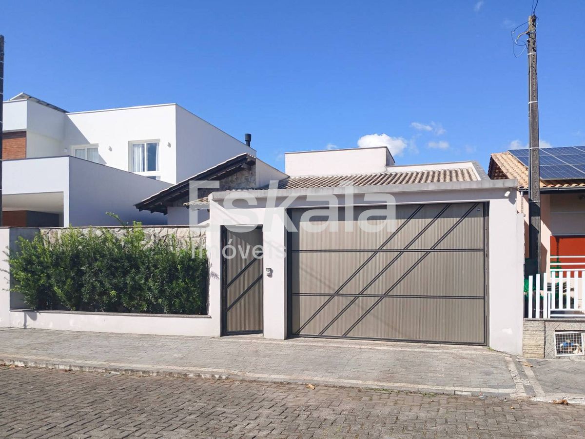 Casa, 3 quartos, 368 m² - Foto 1