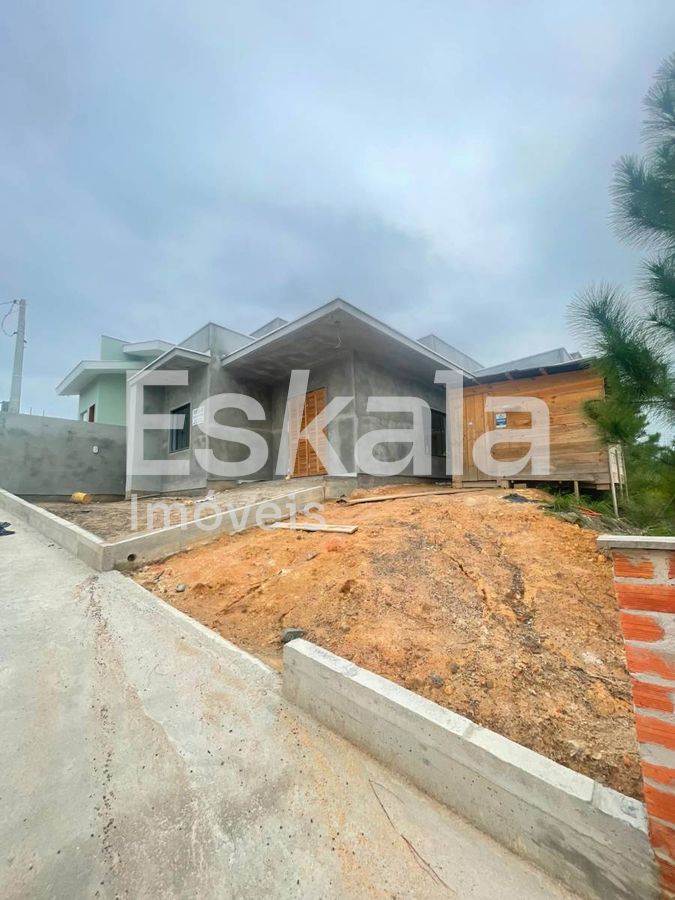 Casa Com 01 Suíte + 02 Quartos e 324m² De Área De Terreno Jaraguá 99 - Jaraguá do Sul