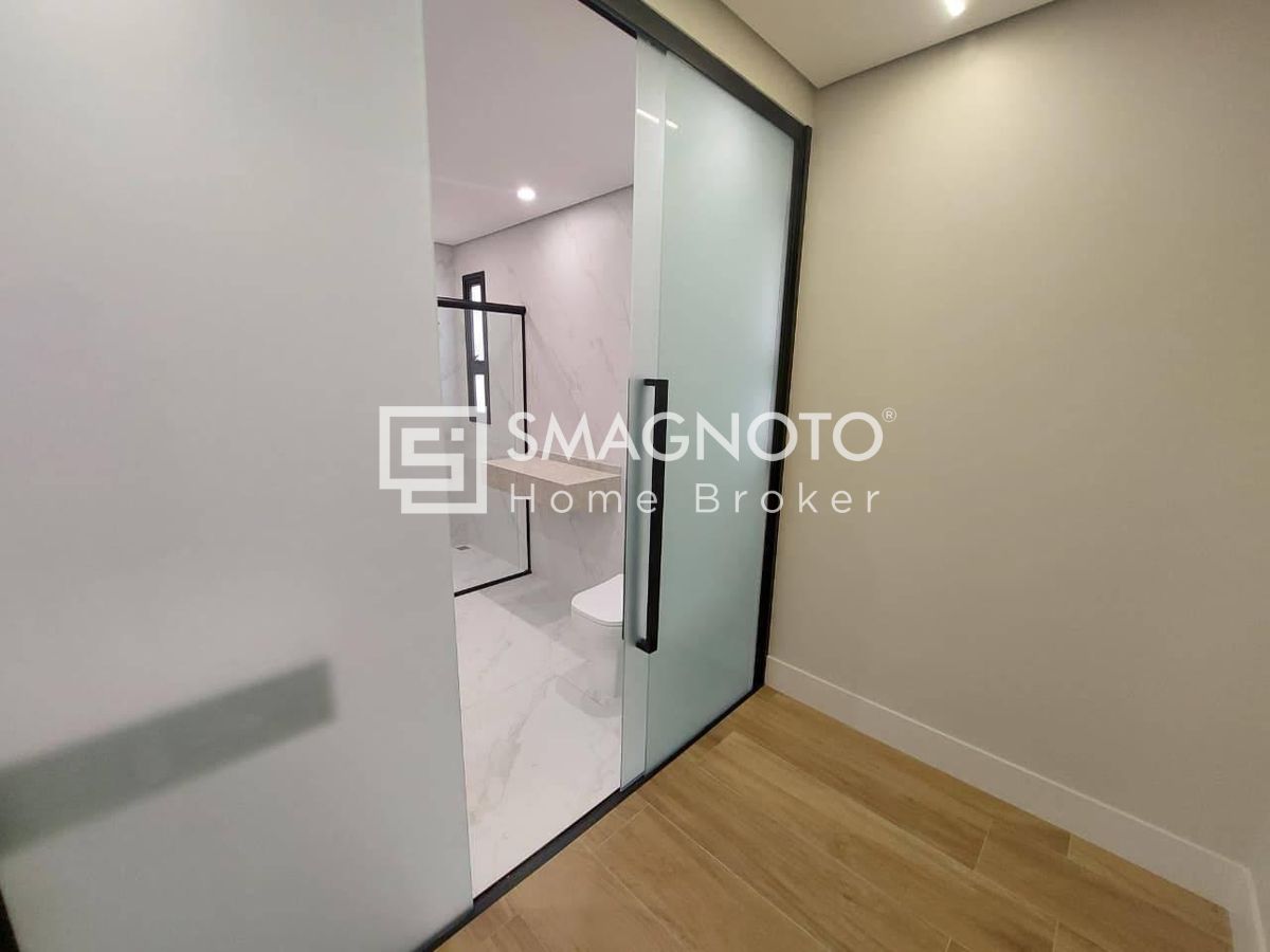 Sobrado com 4 dormitórios à venda, 305 m² por R$ 2.250.000,00 - Santa Rosa - Piracicaba/SP