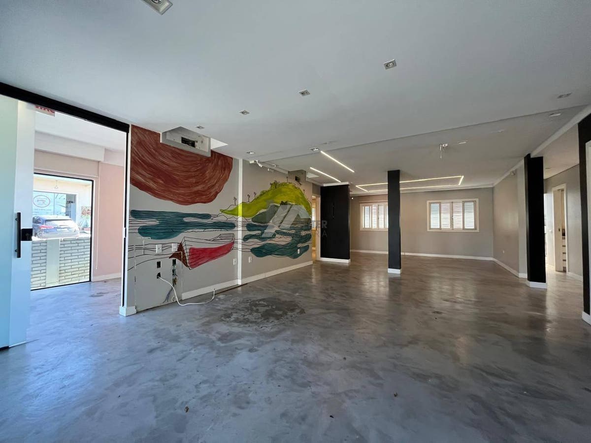 Casa Comercial Ampla para Locação no Pequeno Príncipe – Florianópolis