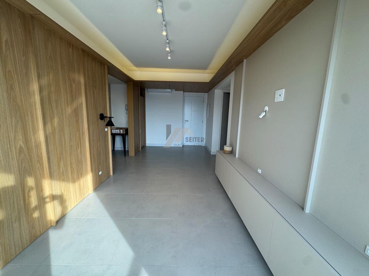 Apartamento 2 dormitórios no João Paulo