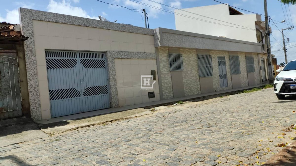 Casa com 3 quartos à Venda, Centro - Estância