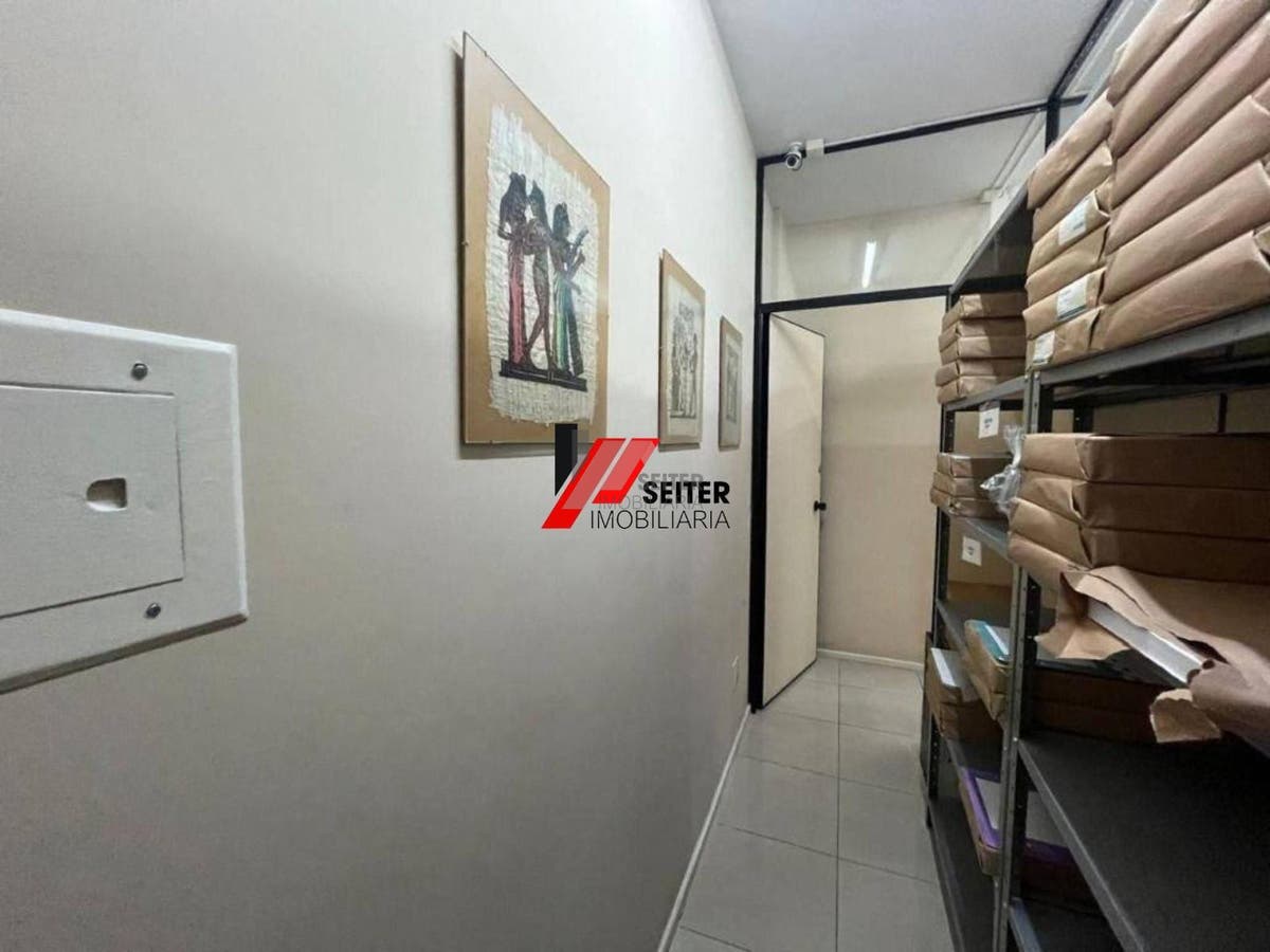 Sala comercial à venda na Trindade Florianópolis SC