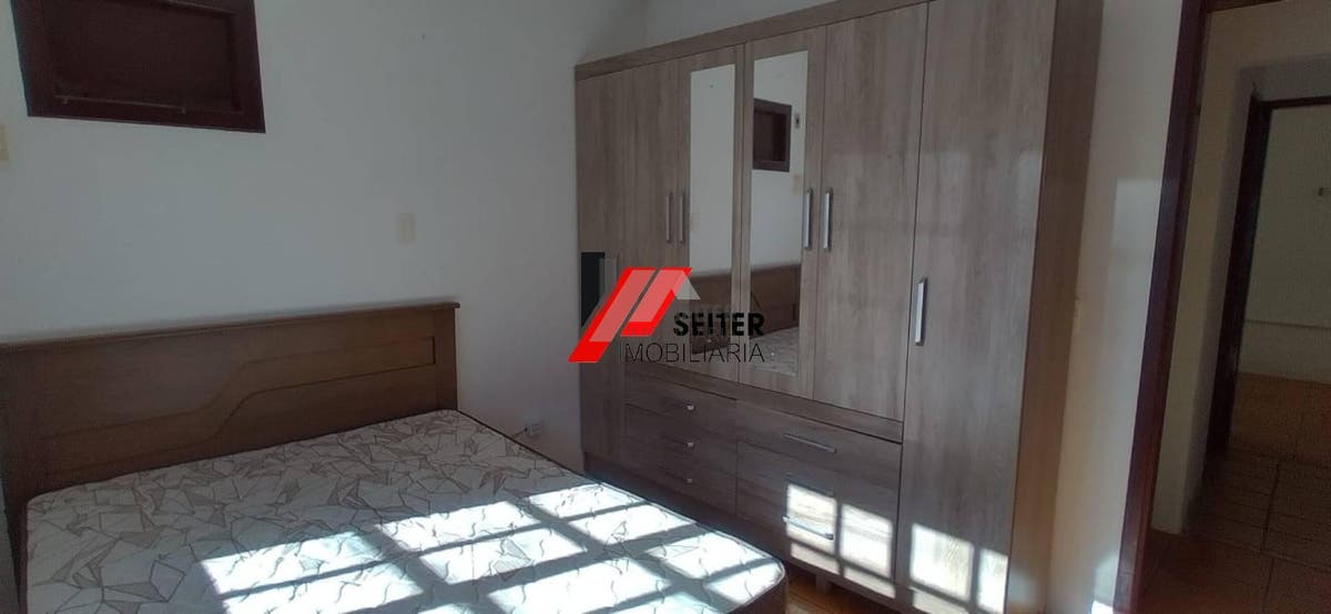 Casa á venda na trindade Florianópolis
