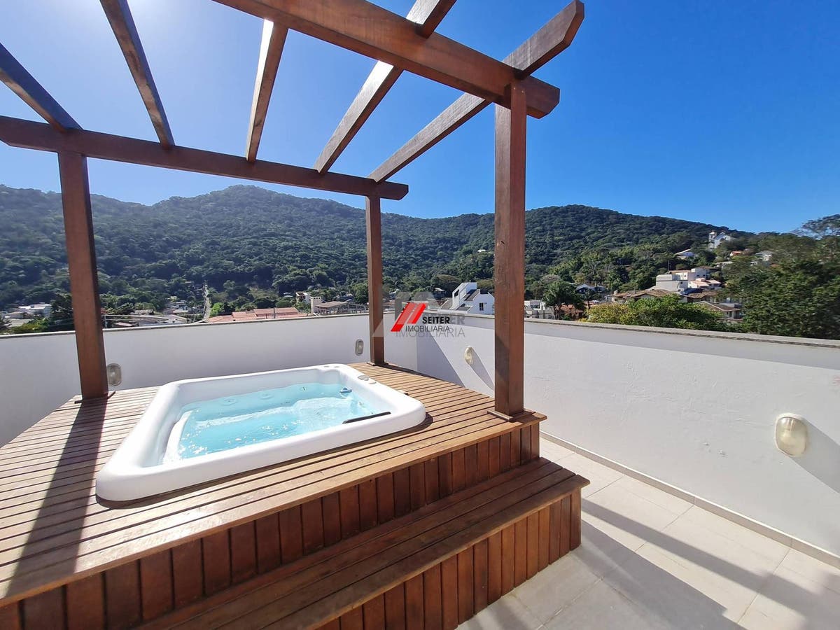 Casa de 3 suites a venda Lagoa da Conceiçao Florianopolis com 352 metros de area util