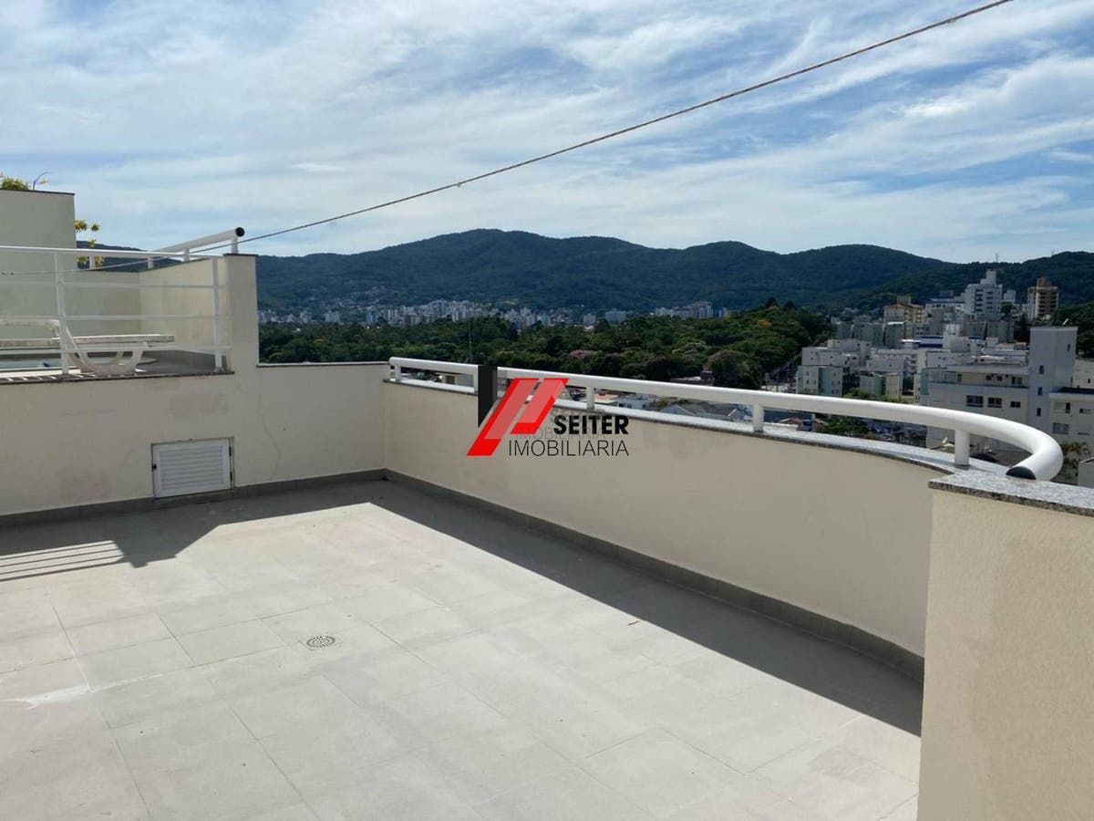 Cobertura a Venda no Córrego Grande Florianópolis