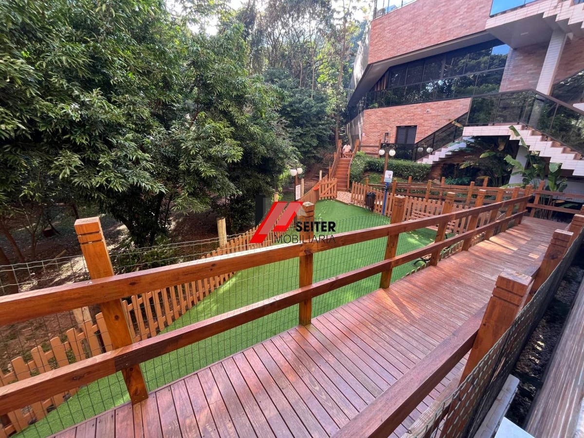 Apartamento à venda no Itacorubi Florianópolis